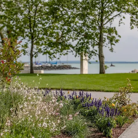 Otel Balatonfoi Yacht Club
