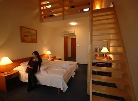 Balatonfoi Yacht Club 4* Balatonkenese