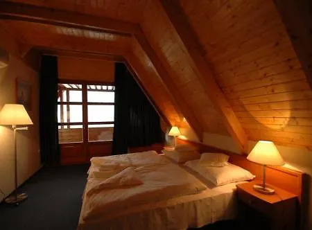 Hotel Balatonfoi Yacht Club