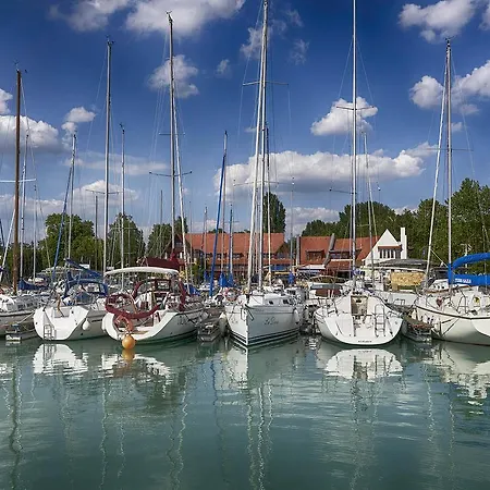 Otel Balatonfoi Yacht Club